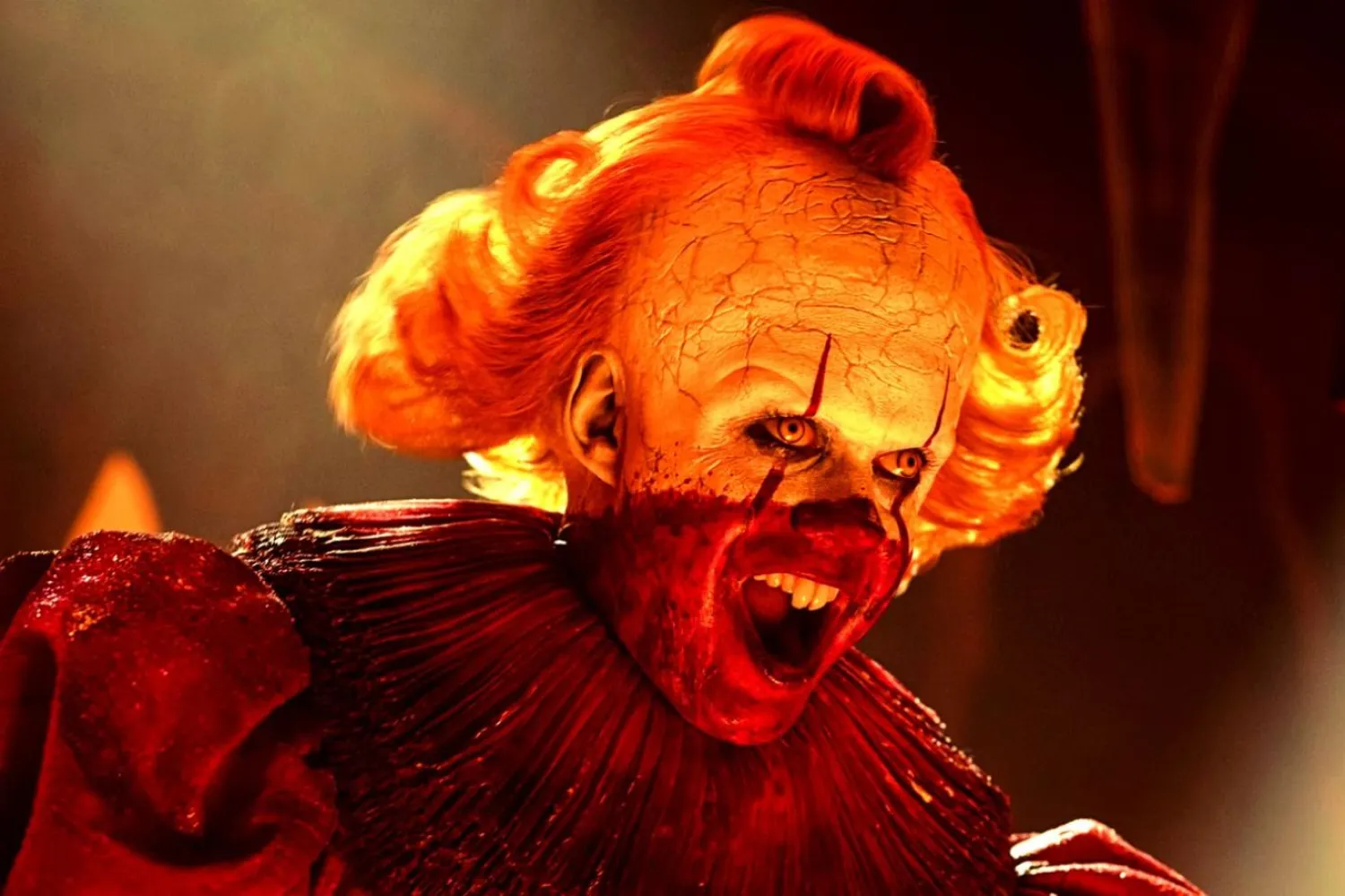 It: Welcome to Derry'de Pennywise rolündeki performansıyla övgü alan 35 yaşındaki İsveçli aktör Bill Skarsgård, Robert Eggers imzalı Nosferatu'da da Kont Orlok'u canlandırmıştı (HBO Max)