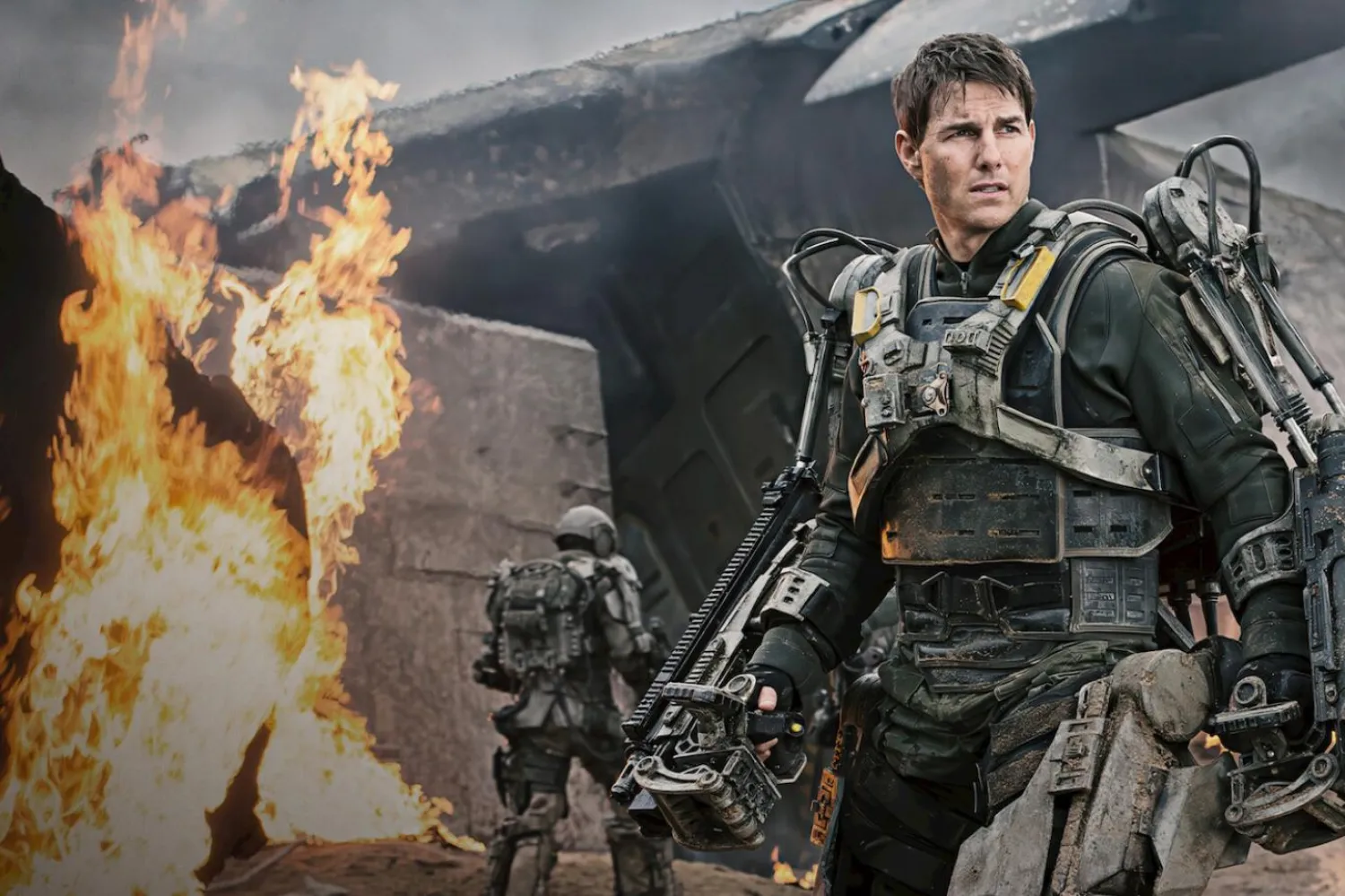 Yarının Sınırında, yakın gelecekte hiçbir askeri gücün yenemeyeceği uzaylı ırkın Dünya'ya saldırmasını konu alıyor (Warner Bros. Pictures)