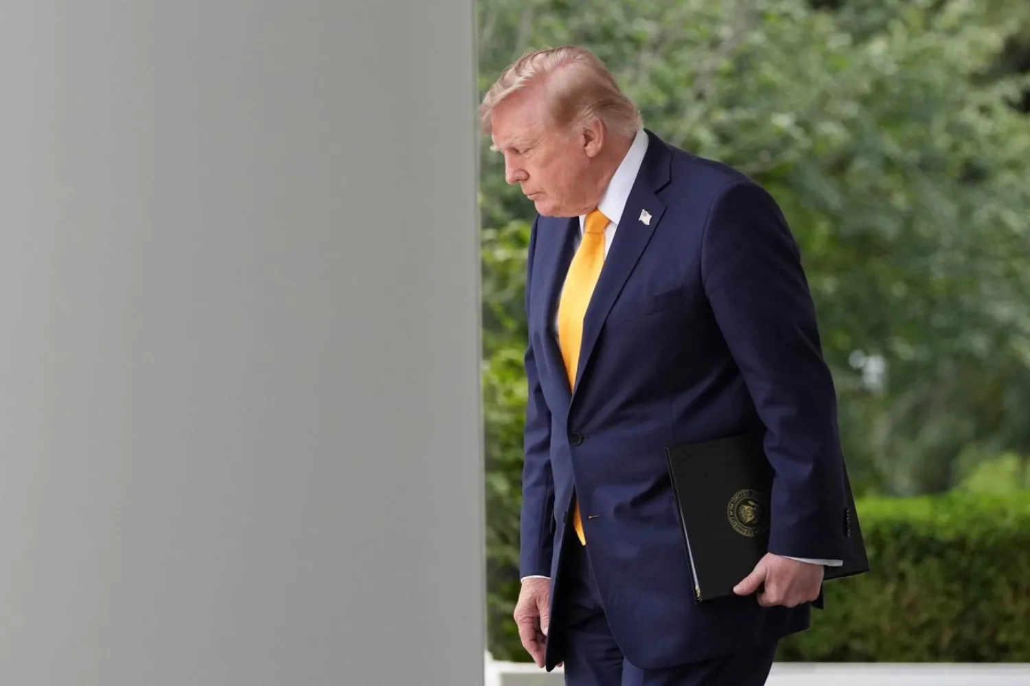 ABD Başkanı'nın UFO'ları araştırma çabalarına rağmen Trump'ın UFO danışmanına göre, uzaylılar Beyaz Saray'da kimin oturduğuyla ilgilenmez (AP)