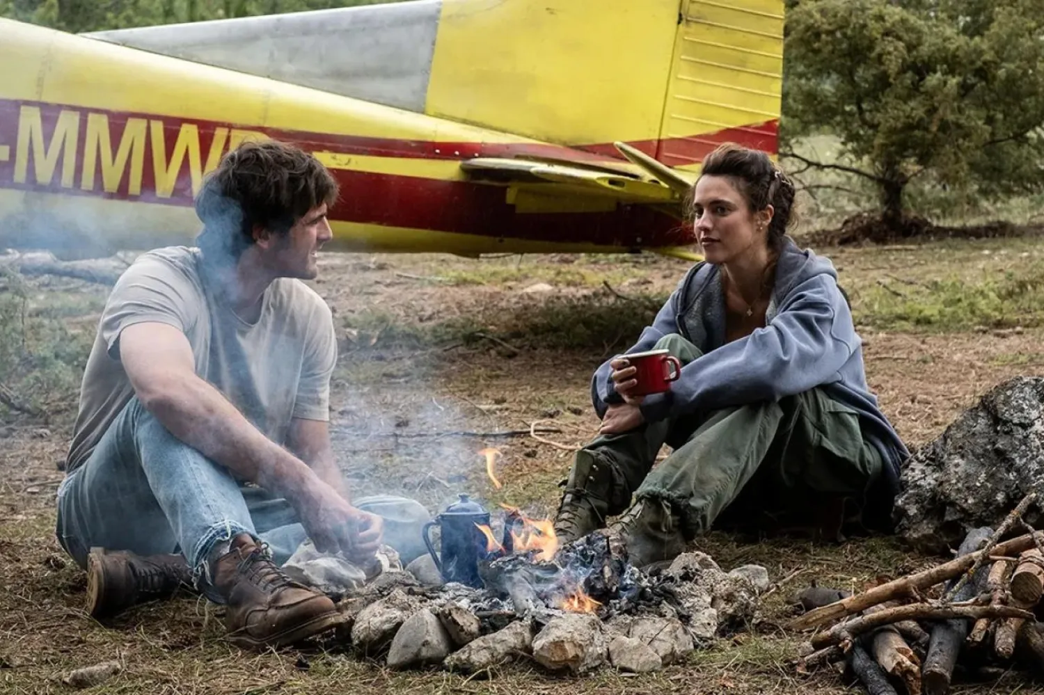 Köpek ve Yıldızlar'da Euphoria yıldızı Jacob Elordi'ye Cevher'le (Substance) tanınan 31 yaşındaki Margaret Qualley eşlik ediyor (20th Century Studios)