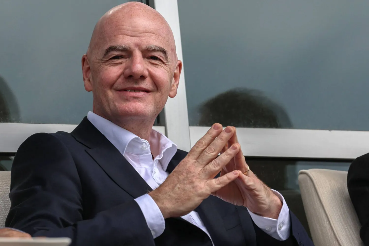 (FILES) FIFA's President Gianni Infantino (C) arrives to attend a friendly football match between Iran and Costa Rica, in Antalya, southern Türkiye, on March 31, 2026. (Photo by Adem ALTAN / AFP)