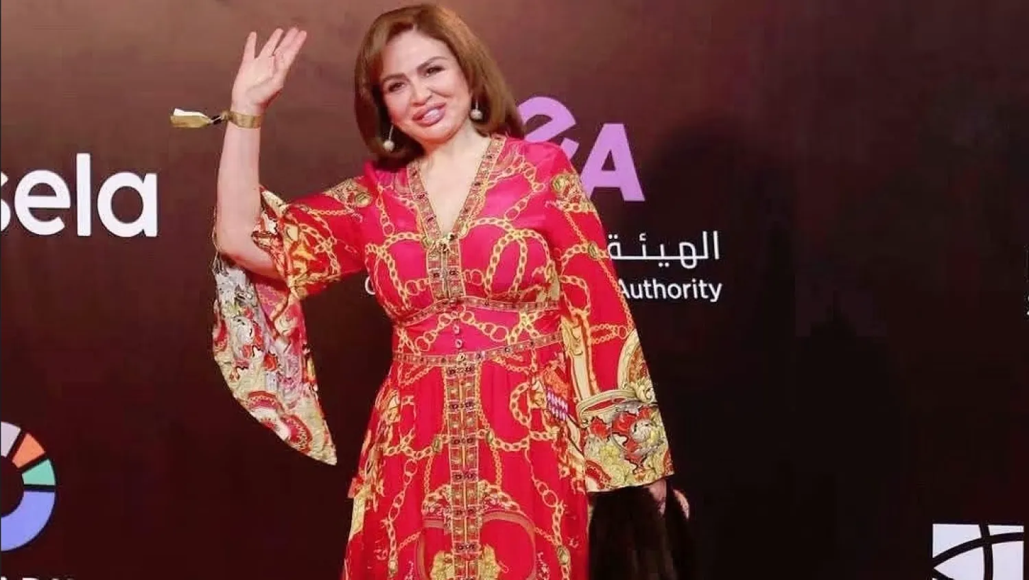 إلهام شاهين (فيسبوك)