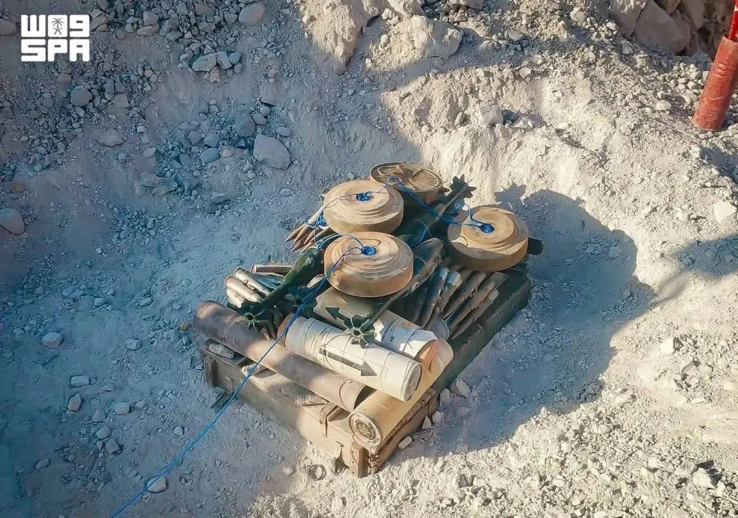 The King Salman Humanitarian Aid and Relief Center’s (KSrelief) Masam Project for Clearing Landmines in Yemen removed 1,448 mines from various parts of the country during the final week of July. (SPA)