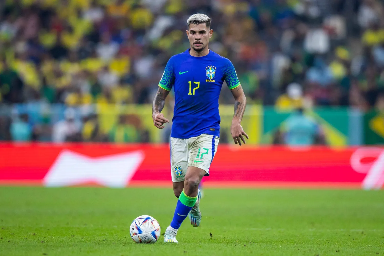 لاعب الوسط البرازيلي برونو غيمارايش (د.ب.أ)