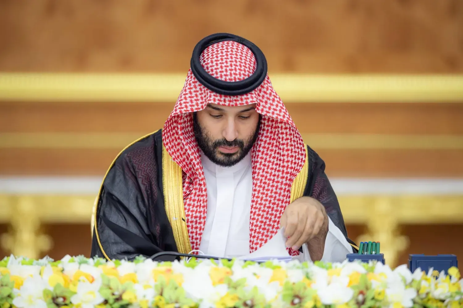 Veliaht Prens ve Başbakan Prens Muhammed bin Selman, Salı günü Cidde'de gerçekleştirilen Bakanlar Kurulu toplantısına başkanlık etti. (SPA)