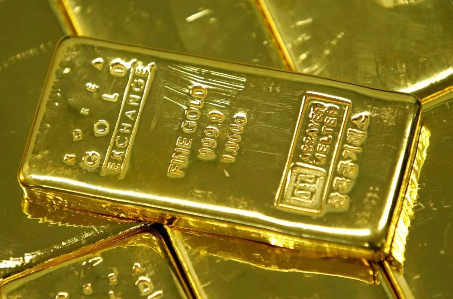 One kilogram gold bars are seen in this picture illustration taken at the Korea Gold Exchange in Seoul August 9, 2011. (Reuters)