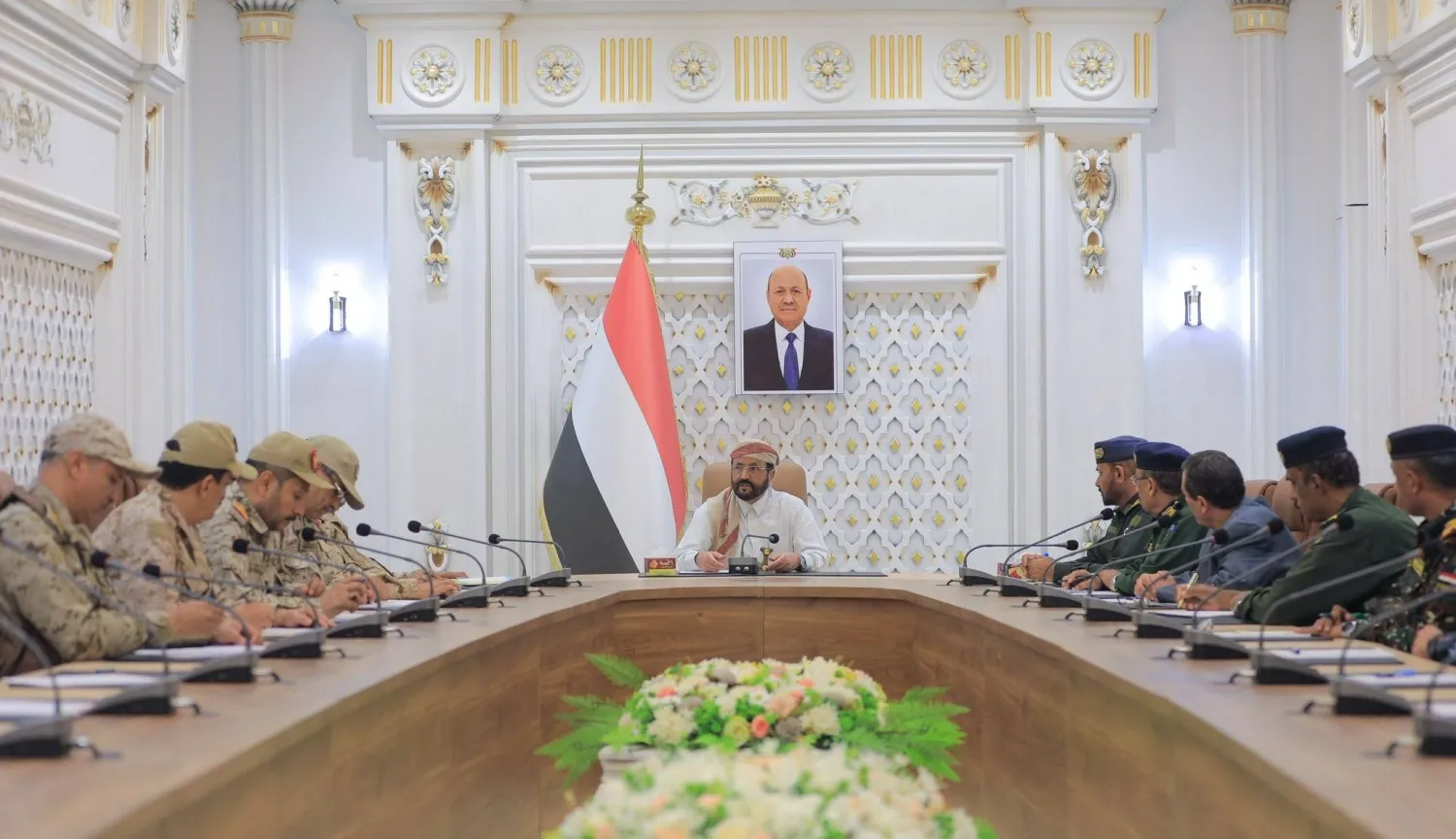 اجتماع اللجنة الأمنية العسكرية بمحافظة مأرب (السلطة المحلية)