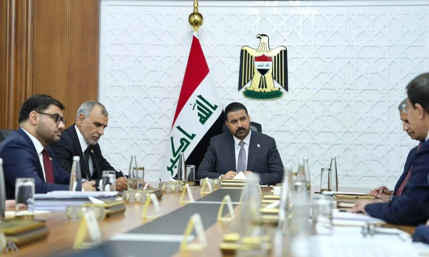 رئيس الوزراء العراقي مترئساً أحد الاجتماعات (وكالة الأنباء العراقية)