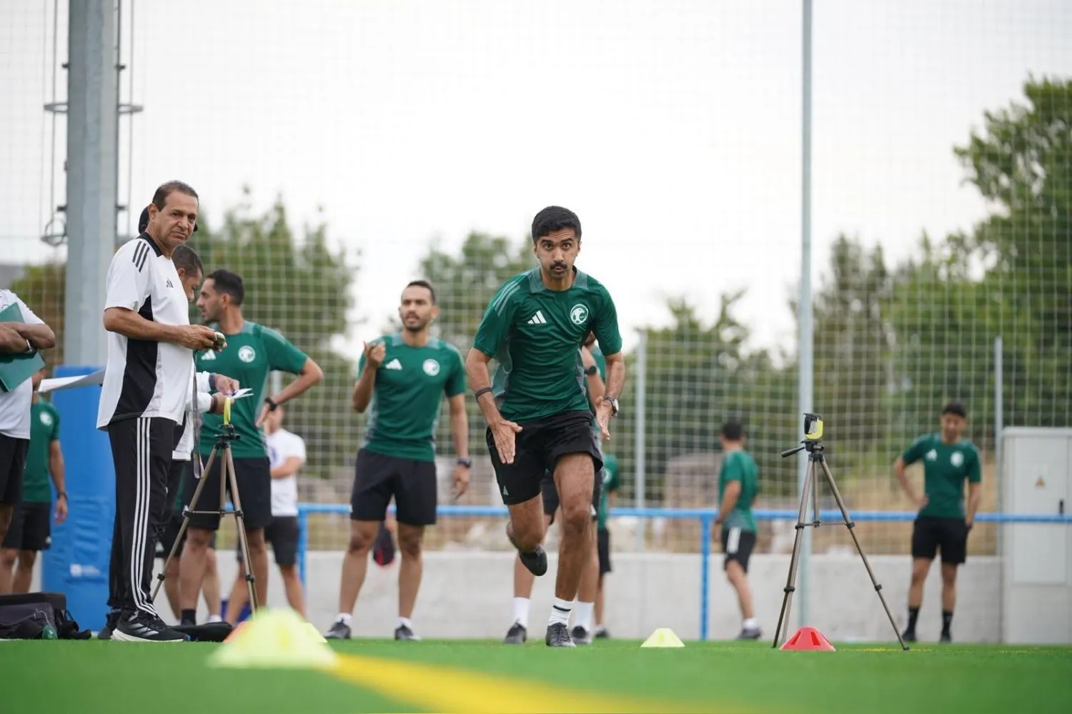 الحكم السعودي يريد إثبات جدارته في دوري يقود اهم مبارياته الحكام الأجانب (الاتحاد السعودي)
