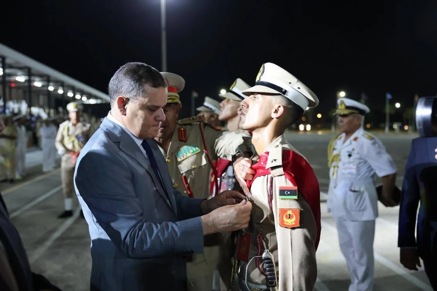 الدبيبة خلال حفل تخريج دفعات جديدة في الكليات العسكرية في الذكرى الـ86 لتأسيس الجيش الليبي يوم الأحد (حكومة الوحدة)