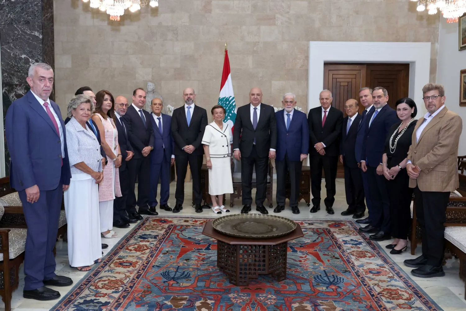 الرئيس عون مستقبلاً وفداً من «المؤسسة المارونية للانتشار» (الرئاسة اللبنانية)