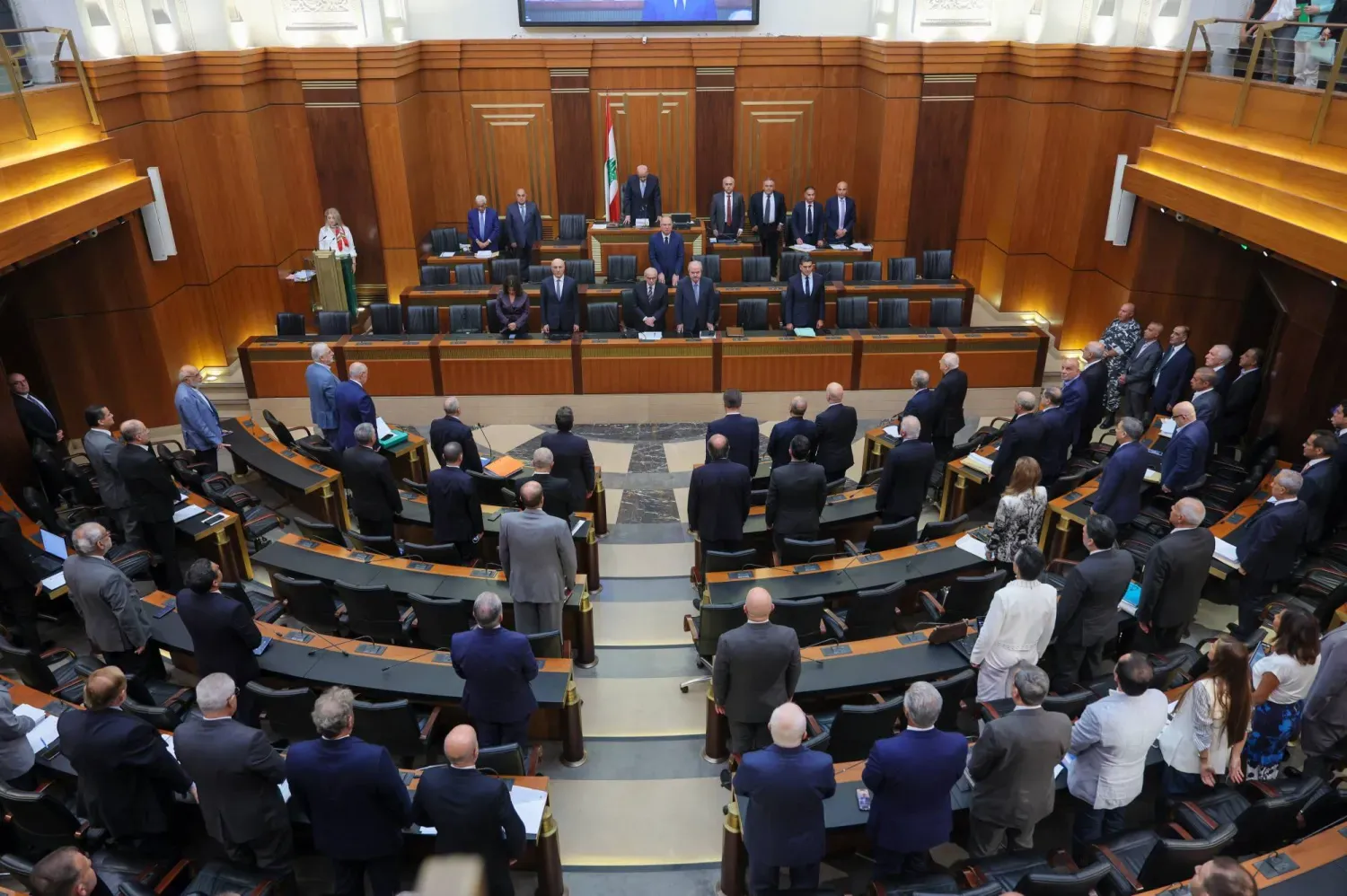 Parlamento, Genel Af Yasası, ölüm cezasının kaldırılması ve emekli güvenlik güçleri ve ordu mensuplarının maaşları konularını görüşmek üzere bir yasama oturumu düzenledi (EPA)