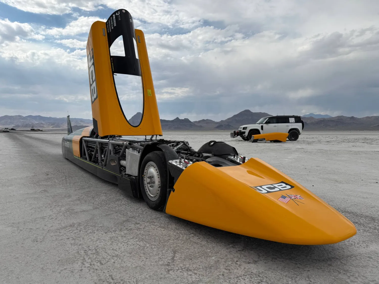 The JCB Hydromax sits on the Bonneville Salt Flats in Wendover, Utah, where Andy Green aims to drive it to a land speed record for cars powered by hydrogen internal combustion engines, Monday, Aug. 10, 2026. (AP)