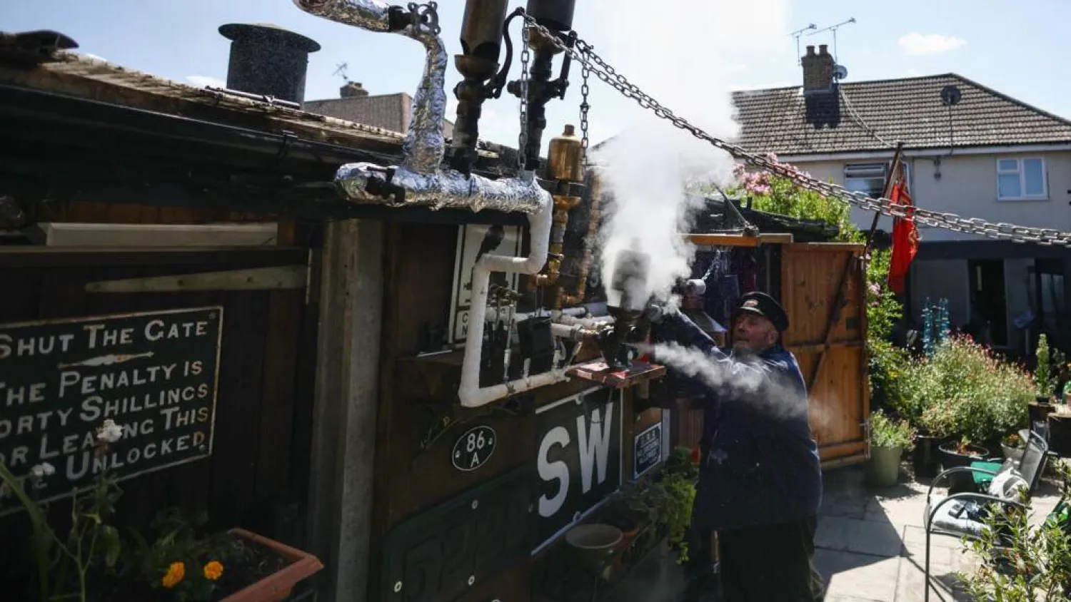 London steam ship enthusiast Peter McLaughlin began recreating a boat's boiler room in his back garden shed after retiring early with ill health. Henry NICHOLLS / AFP
