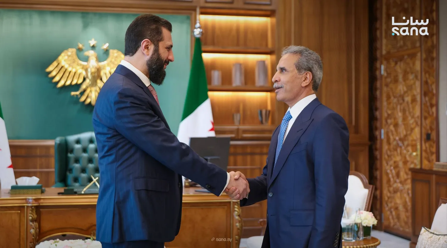 الرئيس أحمد الشرع يستقبل اليوم الخميس في قصر الشعب بدمشق رئيس مجلس القضاء الأعلى في جمهورية العراق القاضي فائق زيدان والوفد المرافق له