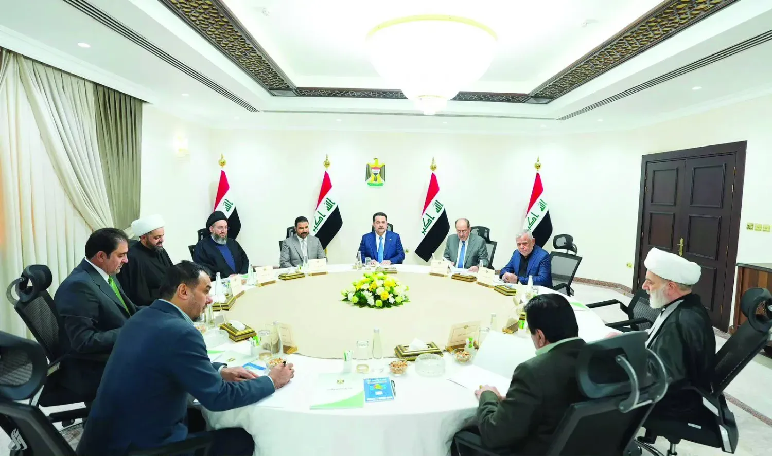 Irak Başbakanı Ali el-Zeydi, Bağdat'ta "Koordinasyon Çerçevesi" toplantısına katıldı. (INA)