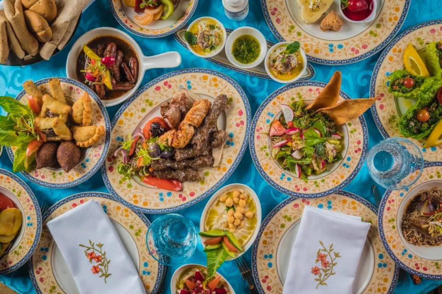 مائدة غنية بالنكهات (الشرق الأوسط)
