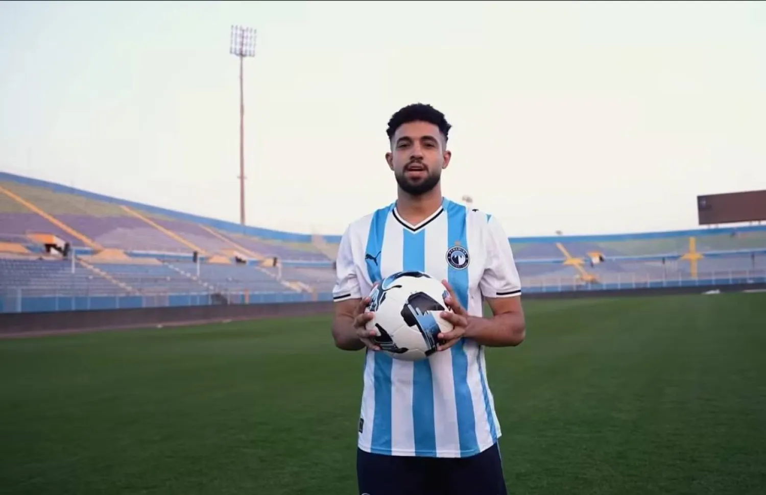 خالد عوض رسمياً إلى بيراميدز (نادي بيراميدز)