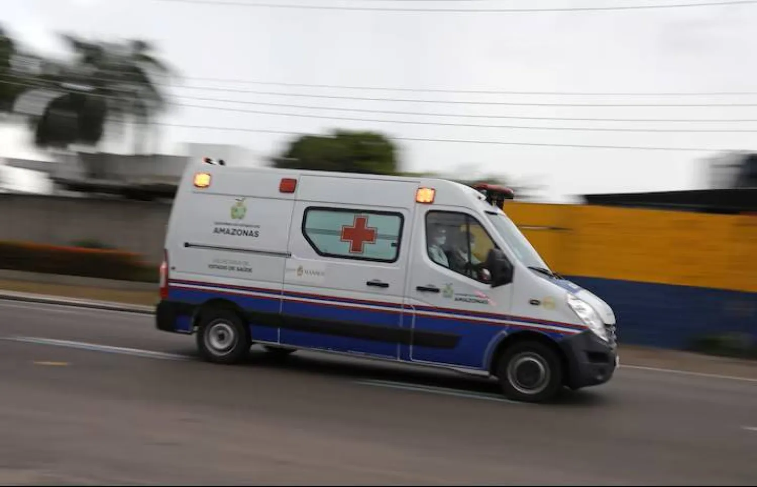 An ambulance arrives at the 28 de Agosto, in Manaus, Brazil, April 16, 2020. REUTERS/Bruno Kelly