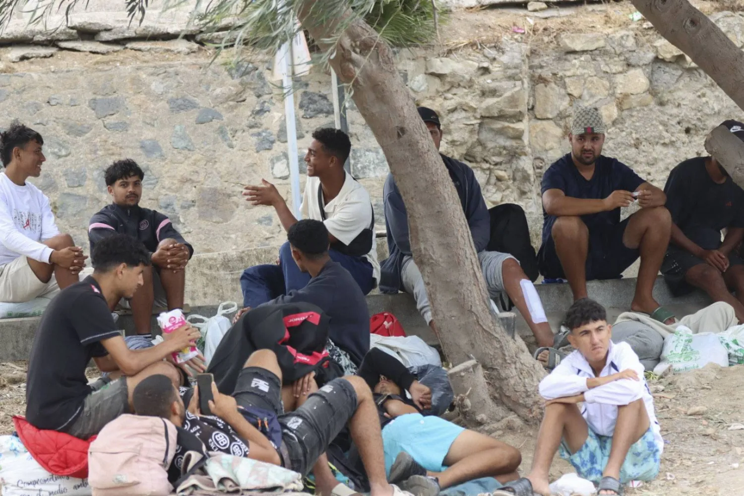 المهربون المفترضون كانوا يتقاضون من المهاجرين ما يصل إلى 10500 دولار لنقلهم إلى شبه الجزيرة الإيبيرية (إ.ب.أ)