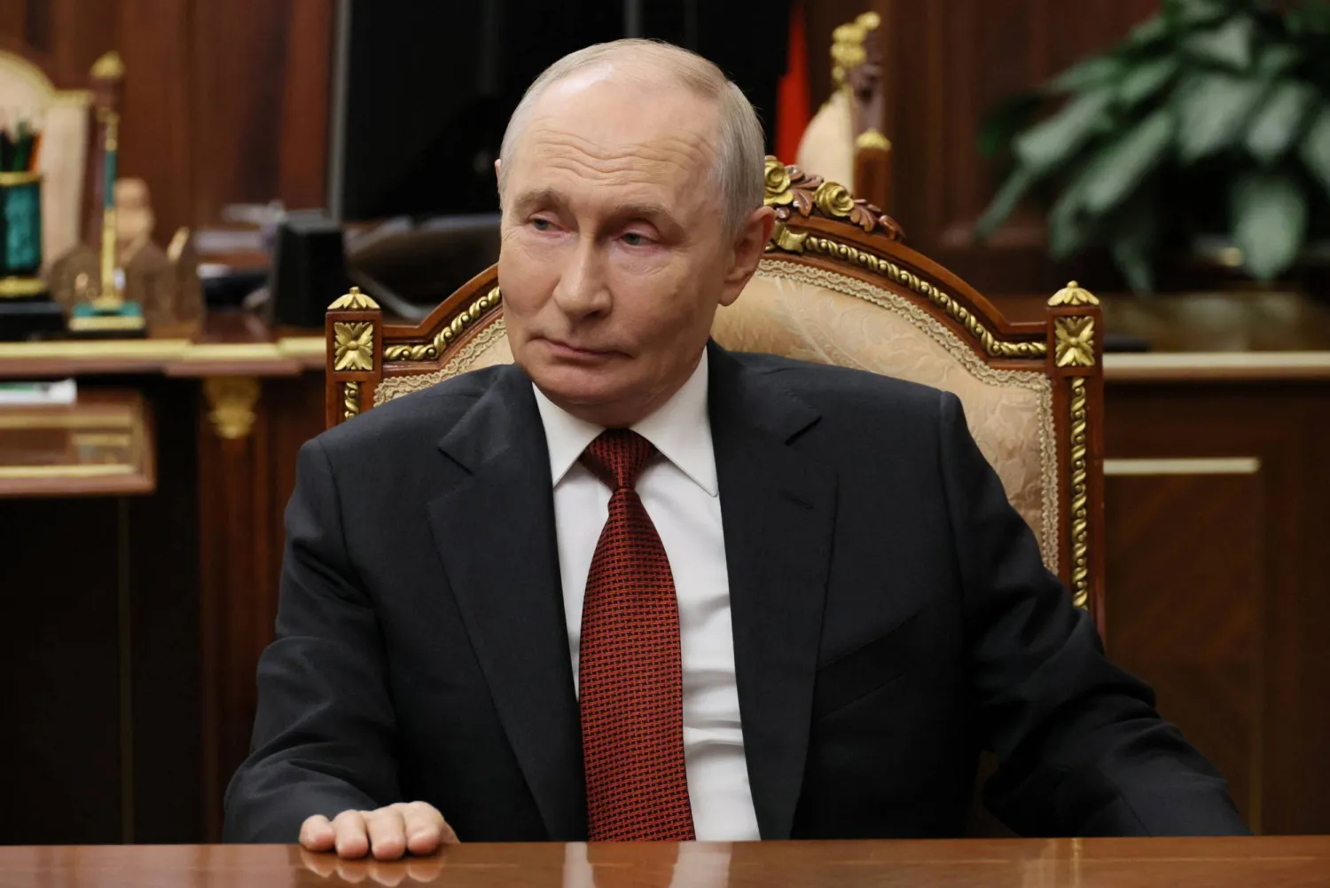  Russian President Vladimir Putin gives an interview to journalist Pavel Zarubin in Moscow, Russia, August 22, 2026. (Sputnik/Mikhail Metzel/Pool via Reuters)
