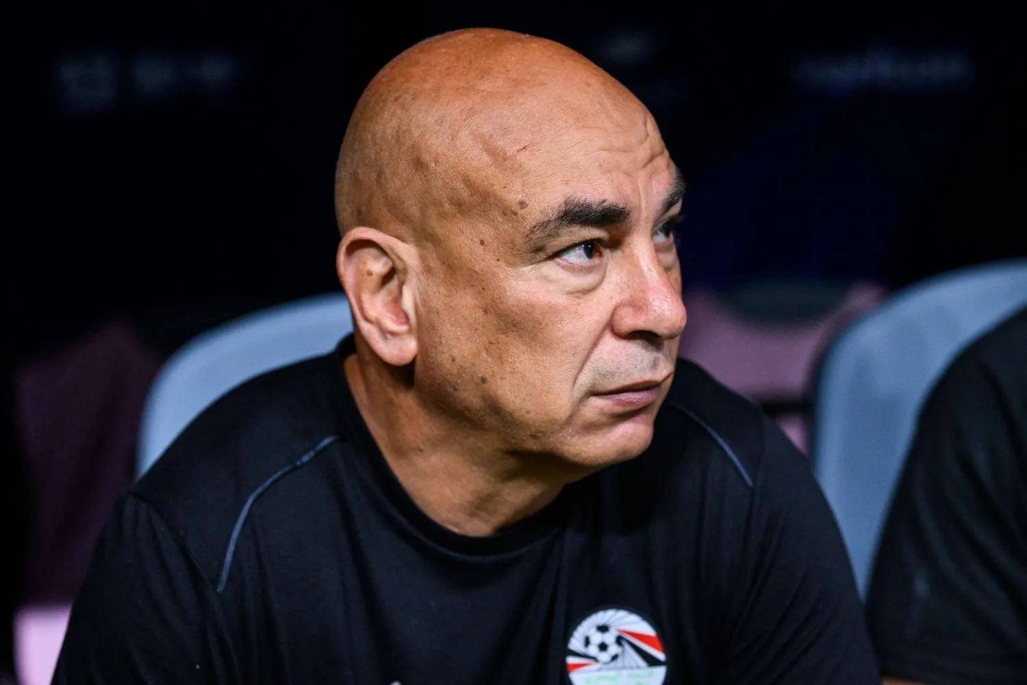 حسام حسن المدير الفني للمنتخب المصري (د.ب.أ)