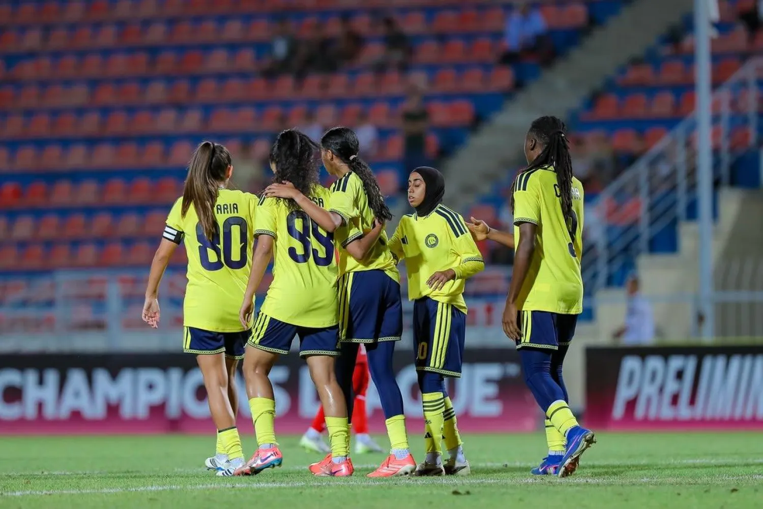 لاعبات النصر يحتفلن بأحد الأهداف في المباراة (الشرق الأوسط)