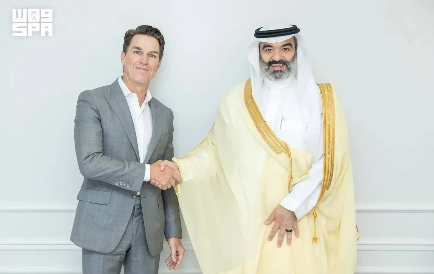 Saudi Minister of Communications and Information Technology Abdullah Alswaha meets with Electronic Arts Chairman and CEO Andrew Wilson in Paris. (SPA)