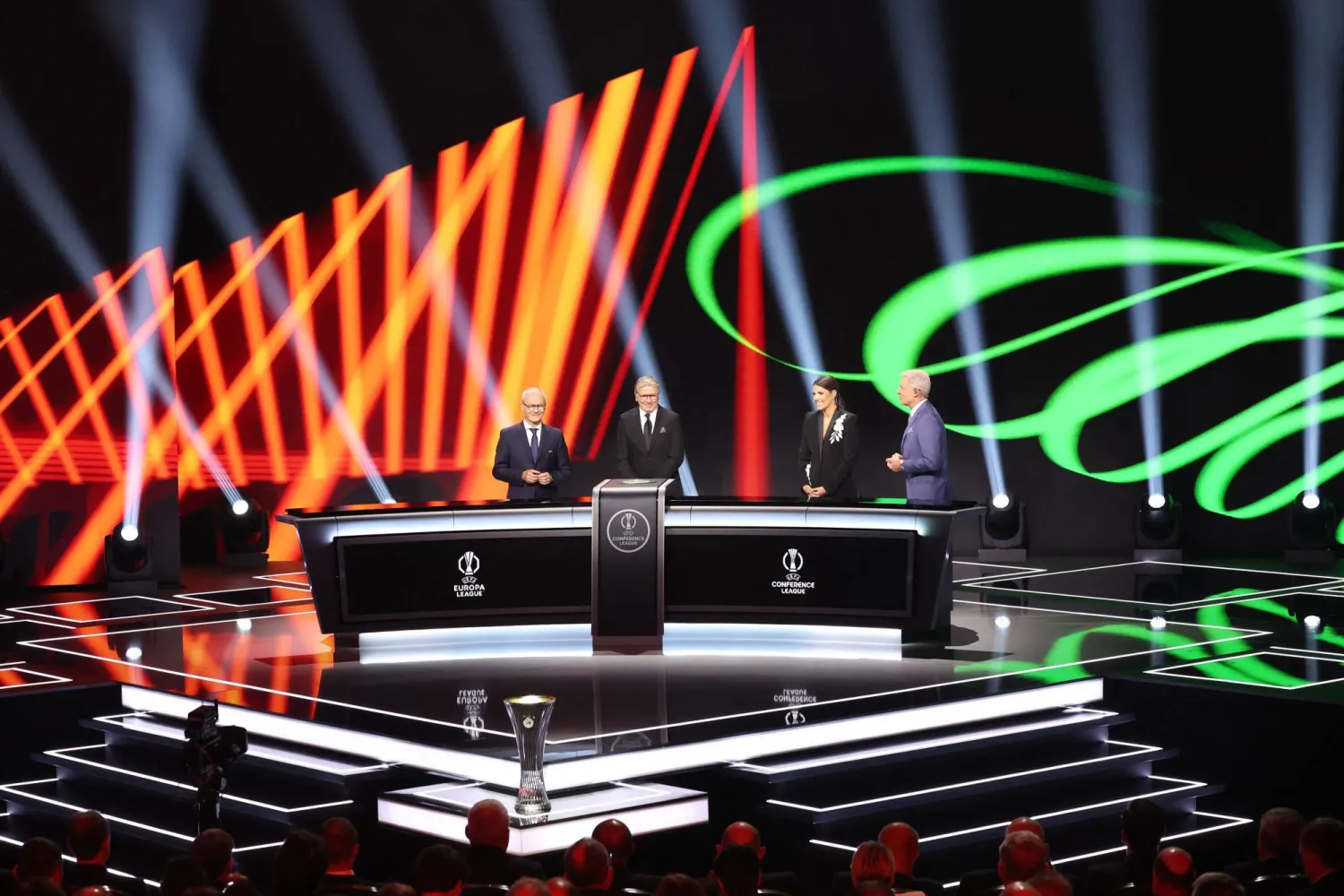 قرعة متوازنة لمرحلة الدوري من دوري المؤتمر الأوروبي (أ.ف.ب)