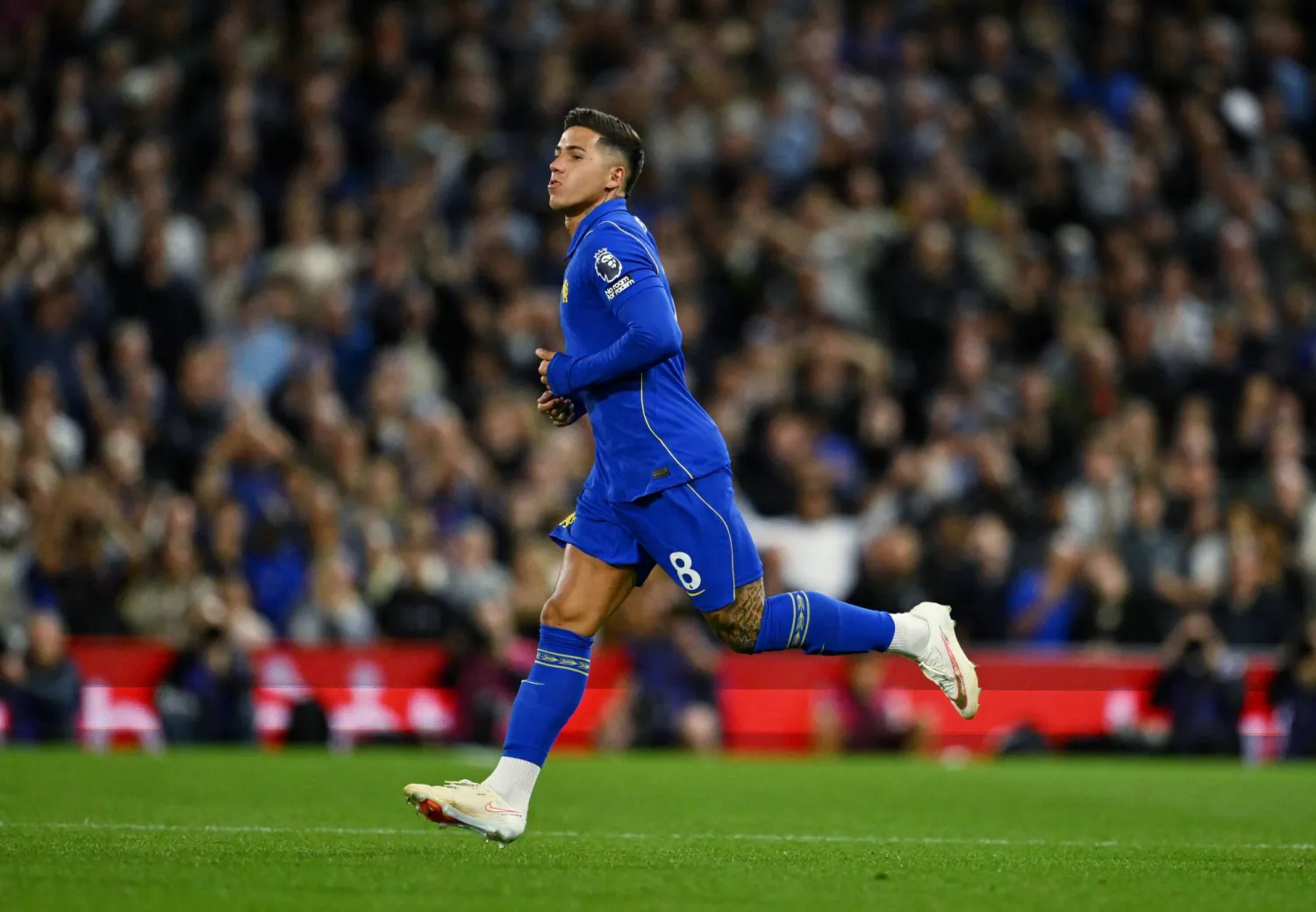Football - Premier League - Fulham v Chelsea - Craven Cottage, London, Britain - August 24, 2026 Chelsea's Enzo Fernandez comes on as a substitute. (Reuters)