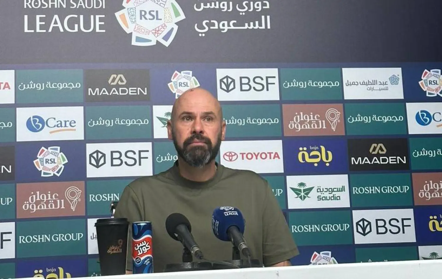 البرازيلي ماوريسيو دولاك مدرب فريق الرياض (الشرق الأوسط)