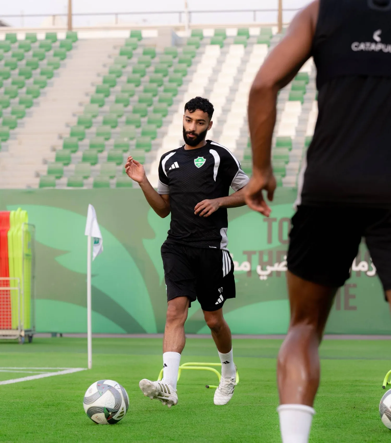 صالح أبو الشامات أحد أبرز أوراق الأهلي الهجومية (موقع النادي)