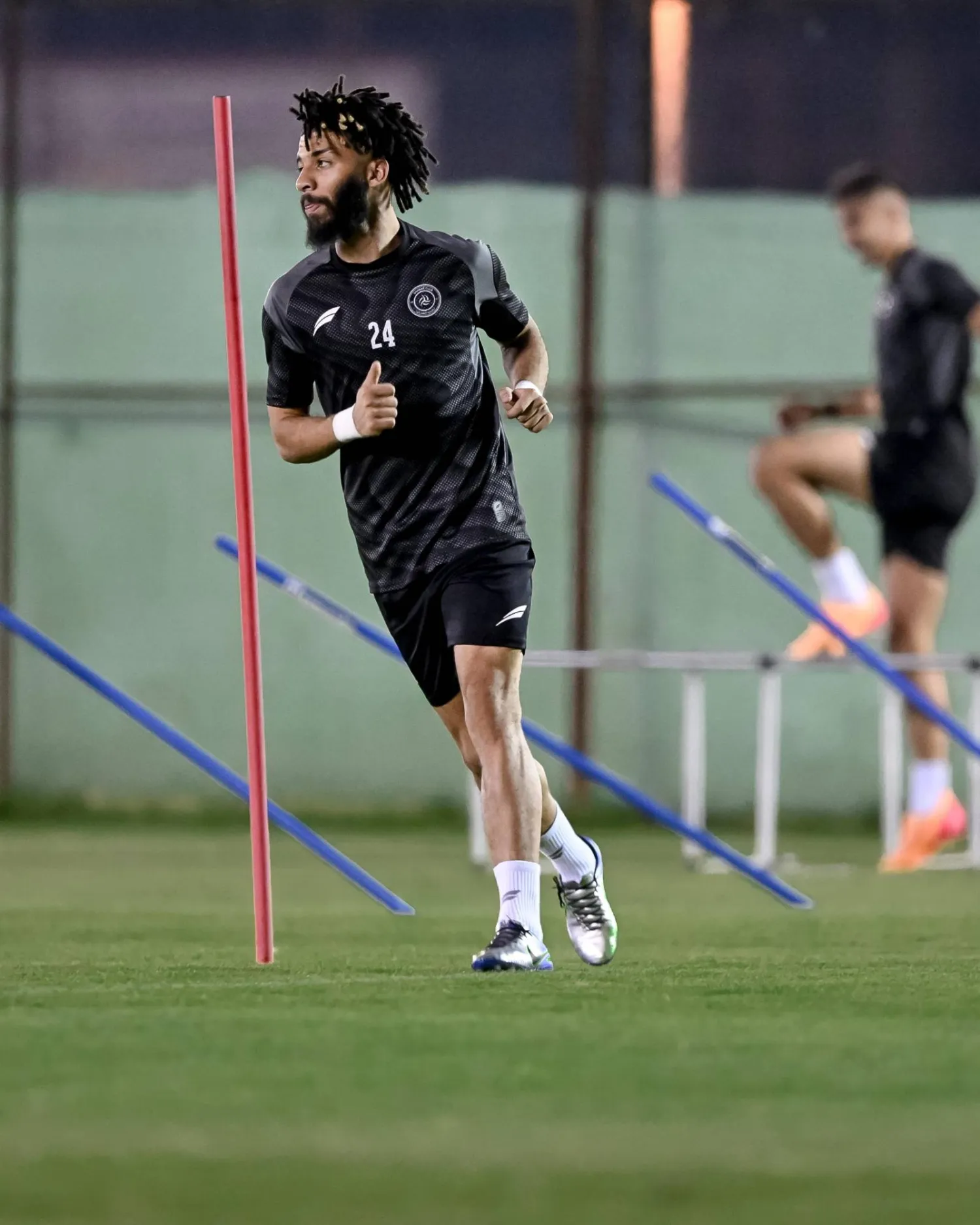 عبدالرحمن العبود انضم مؤخرا من الاتحاد إلى الشباب (موقع نادي الشباب)