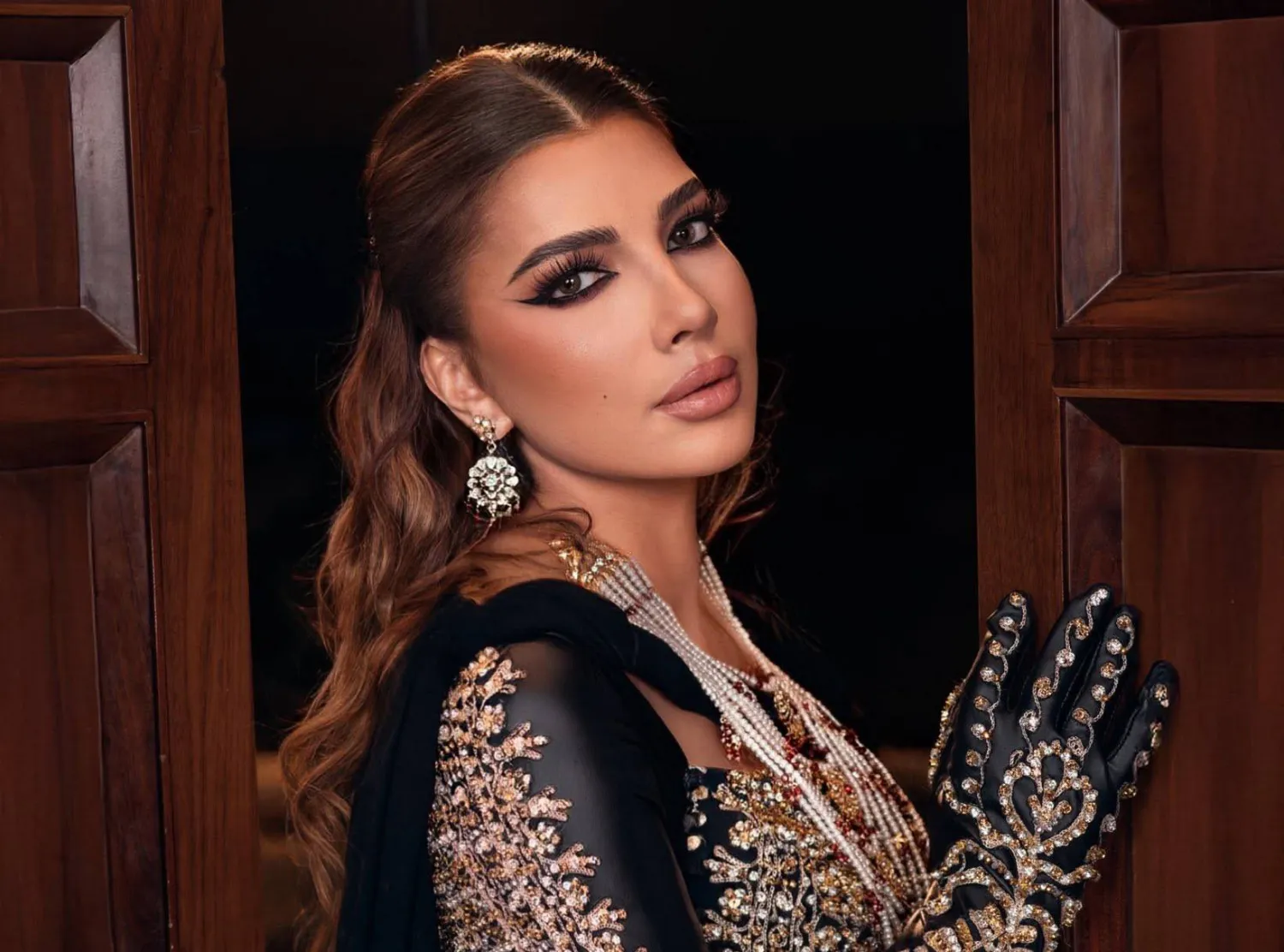 تحيي الفنانة السورية أصالة نصري حفلها الأول في دمشق بعد غياب 16 عاماً (صفحتها على فيسبوك)