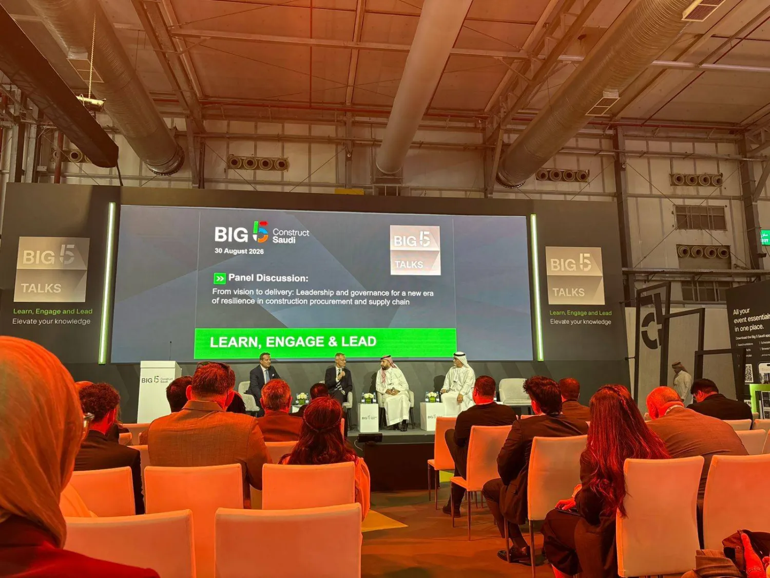 جلسة حوارية ضمن فعاليات معرض «Big 5 Construct Saudi» في الرياض (الشرق الأوسط)
