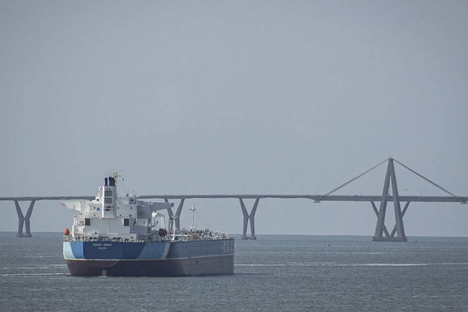 An oil tanker sails off the coast of Maracaibo, Venezuela, 29 August 2026. (EPA)