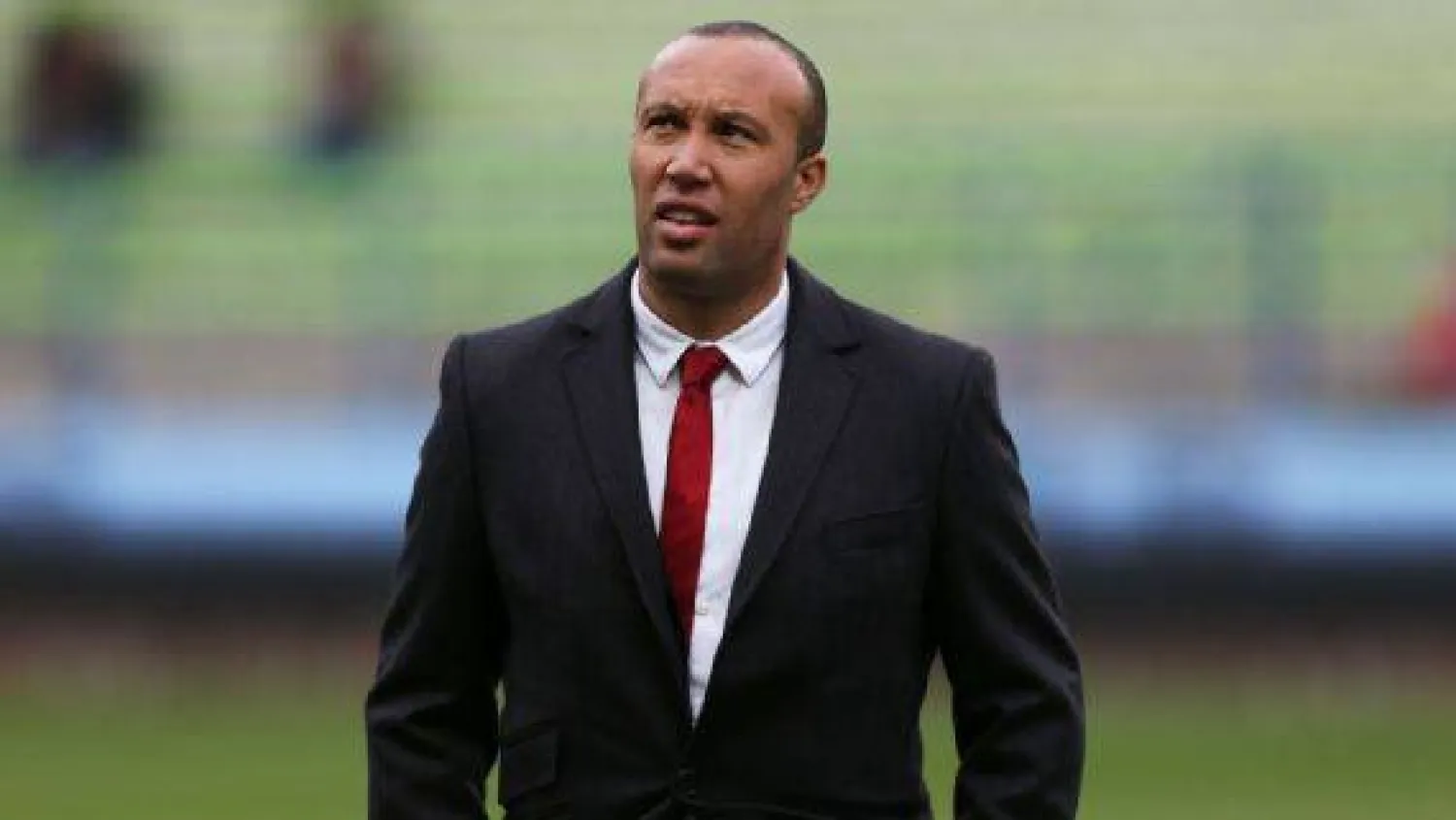 ميكائيل سيلفستر مدافع مانشستر يونايتد وآرسنال ومنتخب فرنسا السابق (أ.ف.ب)