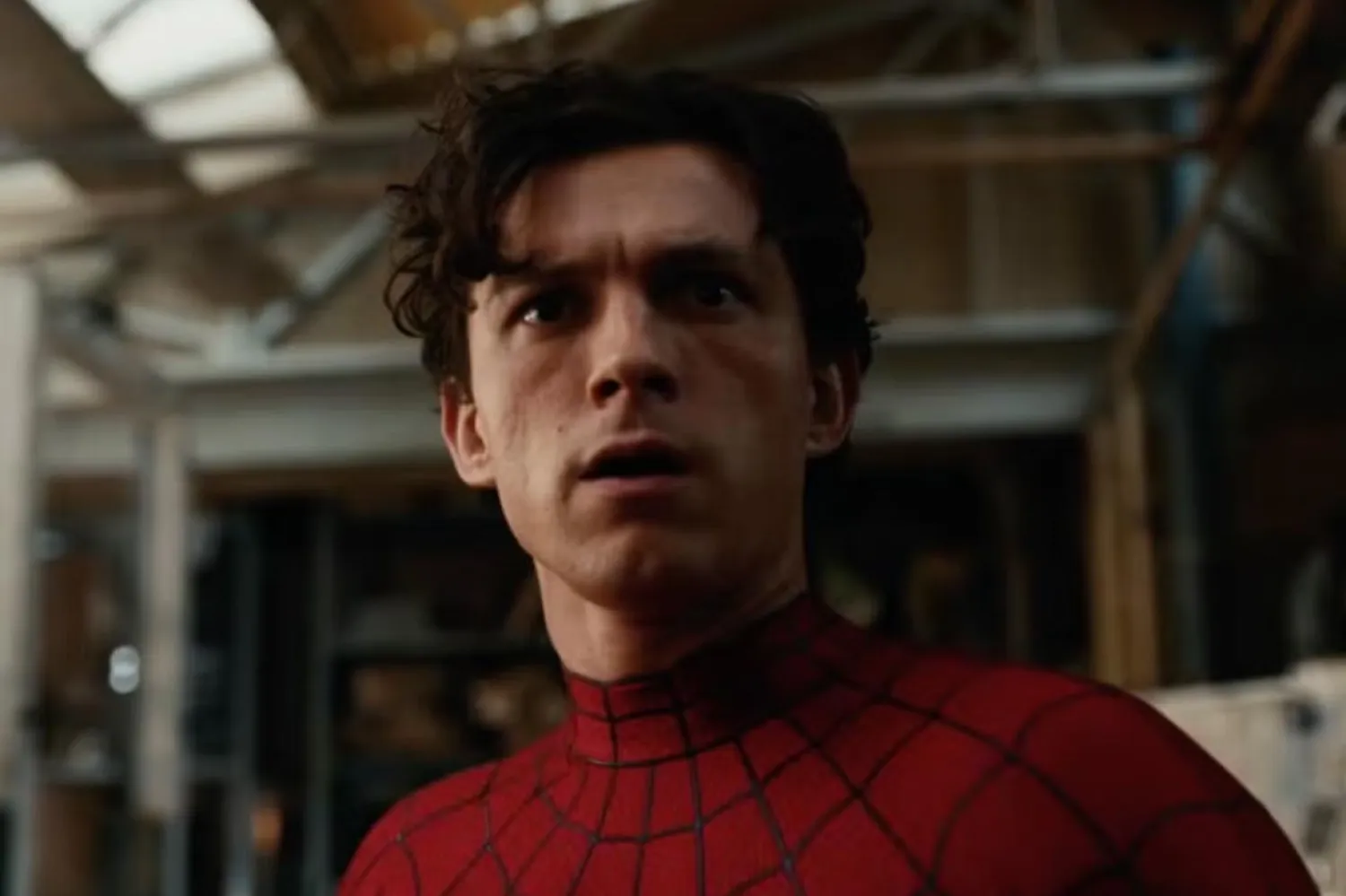 Yepyeni Bir Gün, küresel gişede 2,33 milyar doları aşarak tüm zamanların en çok hasılat elde eden 3. filmi oldu (Sony/Marvel)