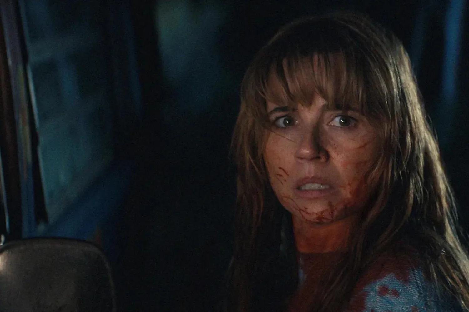 51 yaşındaki Linda Cardellini, ER ve Dead to Me gibi dizilerdeki rolleriyle de tanınıyor (Peacock)