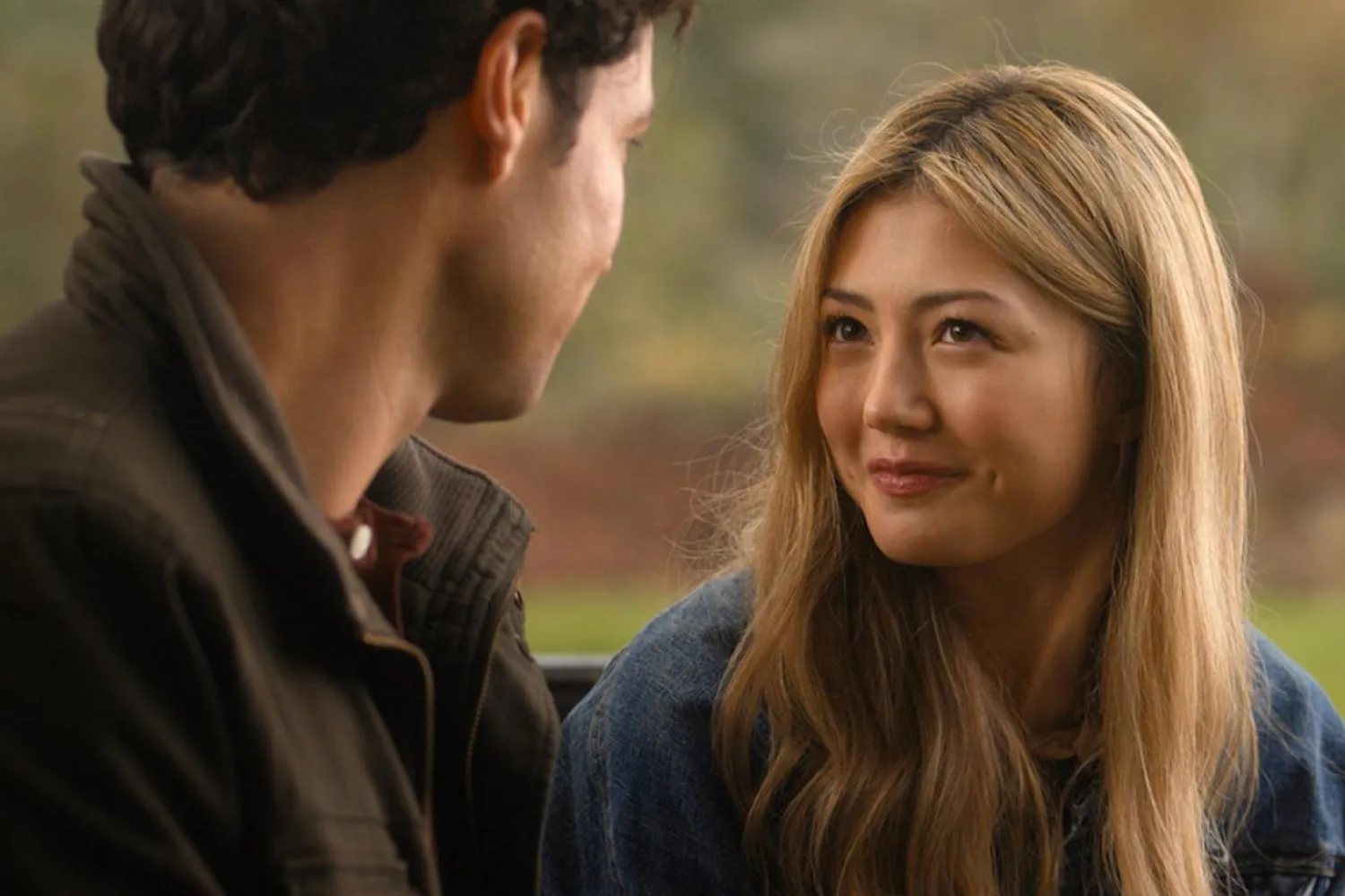 22 yaşındaki Kanadalı aktris Miku Martineau, Crew Girl'de annesi Ella'yla birlikte küçük bir kasabaya taşınan Güney Kaliforniyalı yetenekli kürekçi Teagan Tao rolünde (Netflix)