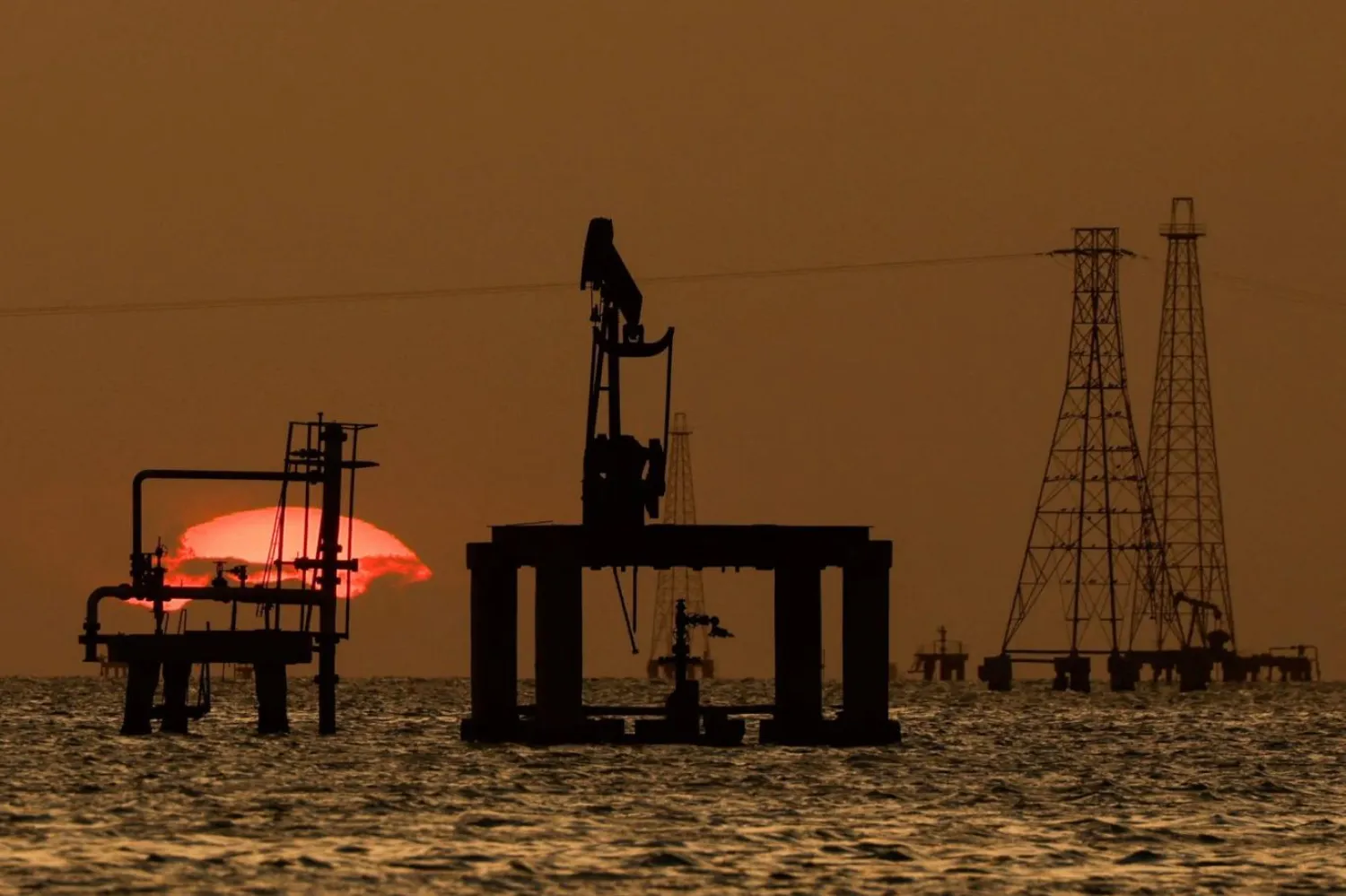 ABD'nin ocak ayındaki Venezuela baskınının ardından Amerikan enerji firmaları, ülkeye yatırımları tekrar değerlendiriyor (Reuters)