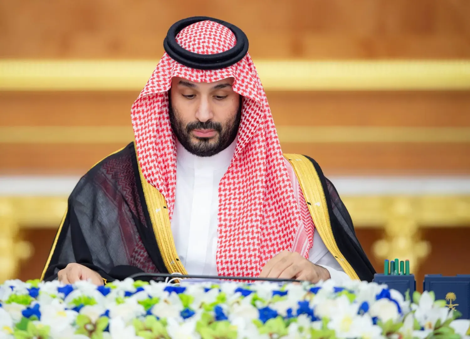 Suudi Arabistan Veliaht Prensi Muhammed bin Selman, Cidde'deki Bakanlar Kurulu toplantısına başkanlık ederken (SPA)