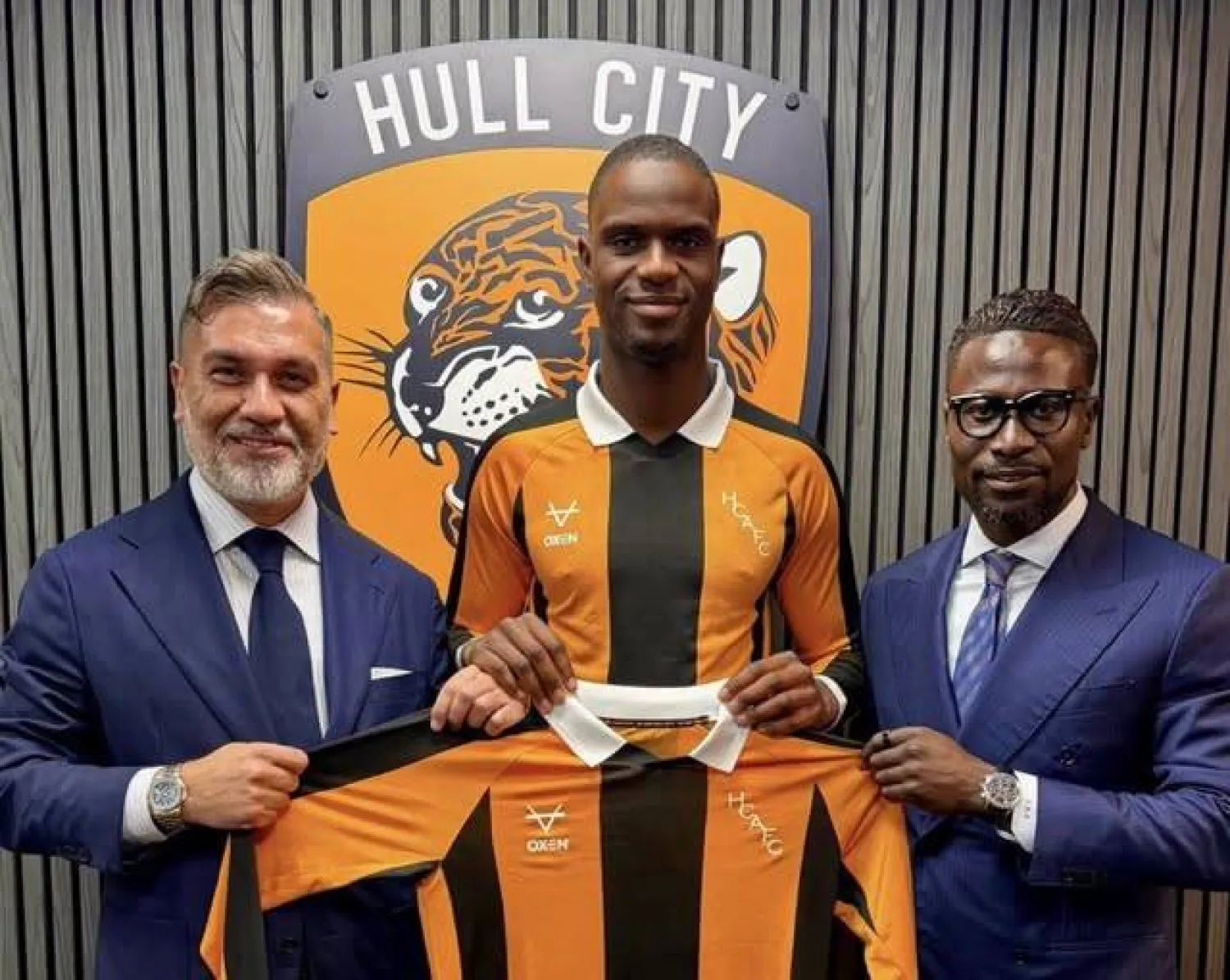 الألماني إلياس أنساه إلى هال سيتي (نادي هال سيتي)