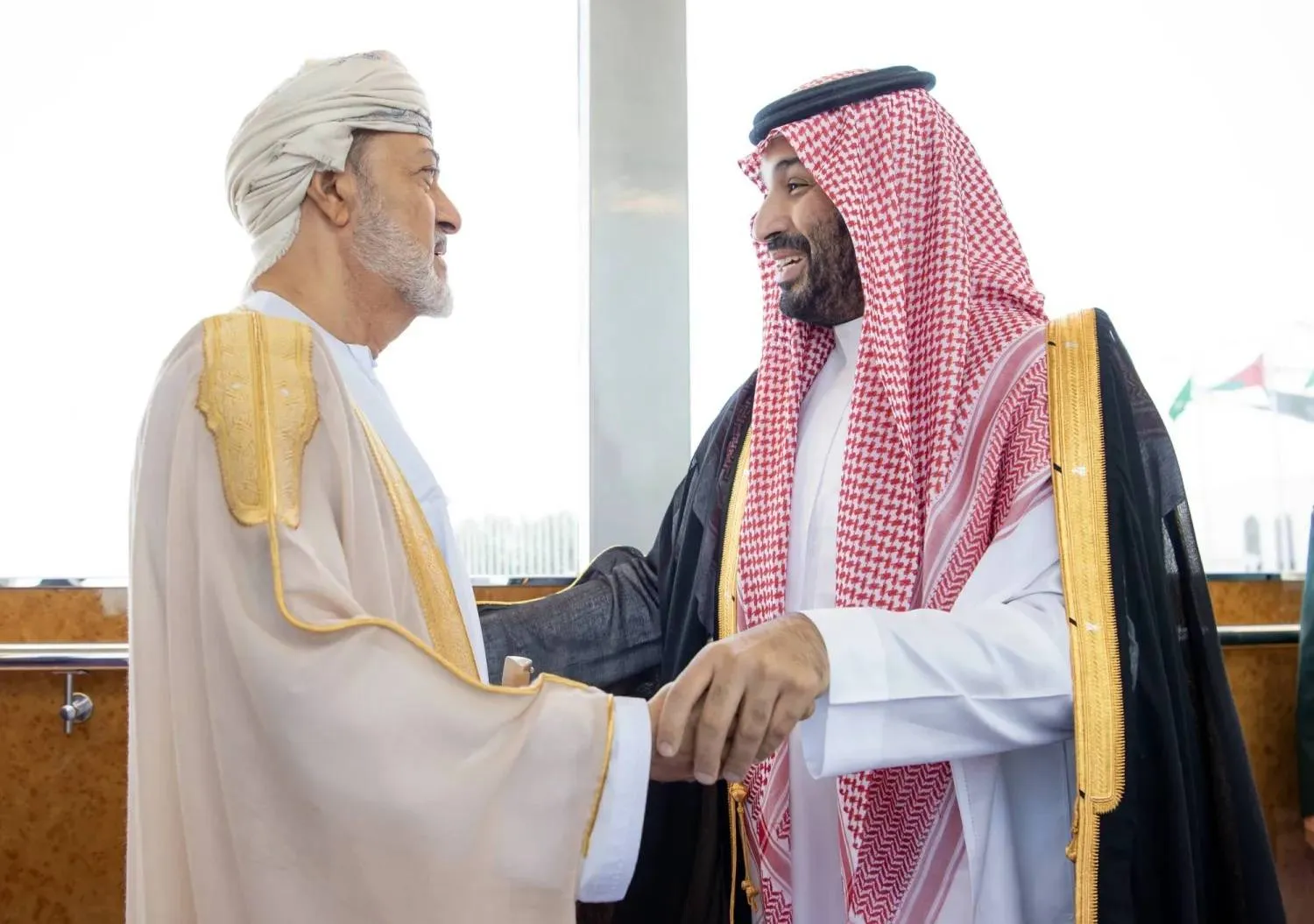Saudi Crown Prince Mohammed bin Salman welcomes Oman’s Sultan Haitham bin Tariq at King Abdulaziz International Airport (SPA)