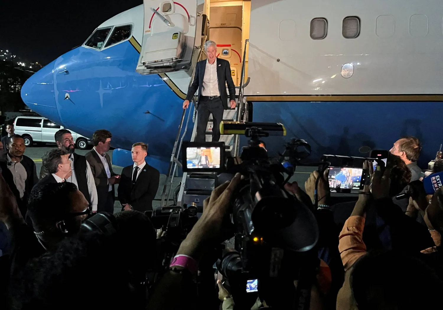 US Energy Secretary Chris Wright disembarks a plane as he arrives in Maiquetia, Venezuela, September 1, 2026. (Reuters) 
