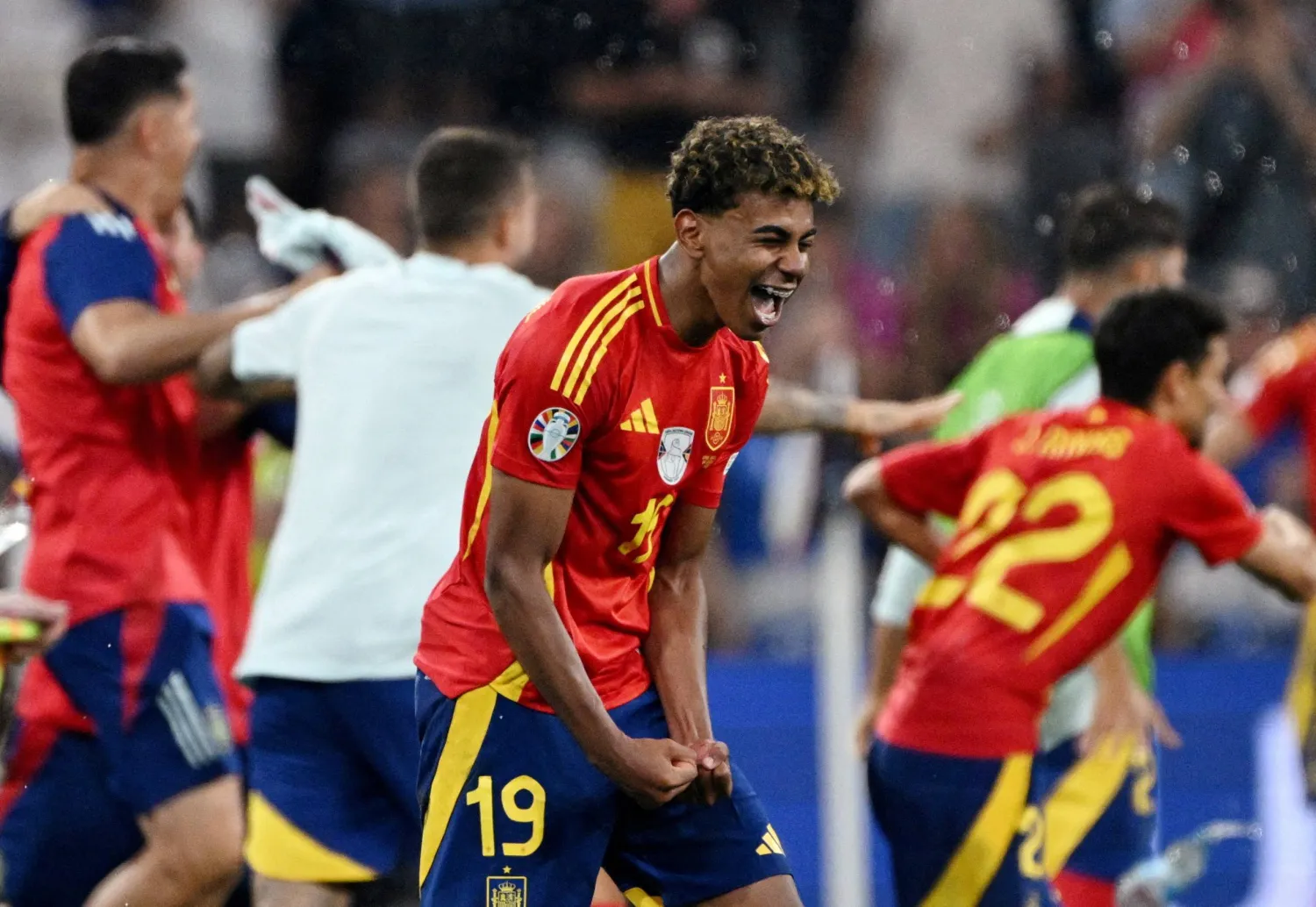 نجم منتخب إسبانيا لامين يامال (رويترز)