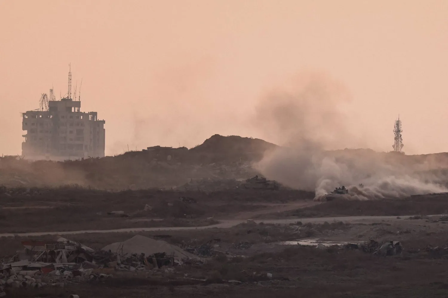 An Israeli tank maneuvers in Gaza, as seen from the as seen from the Israeli side of the border, September 1, 2026. (Reuters)