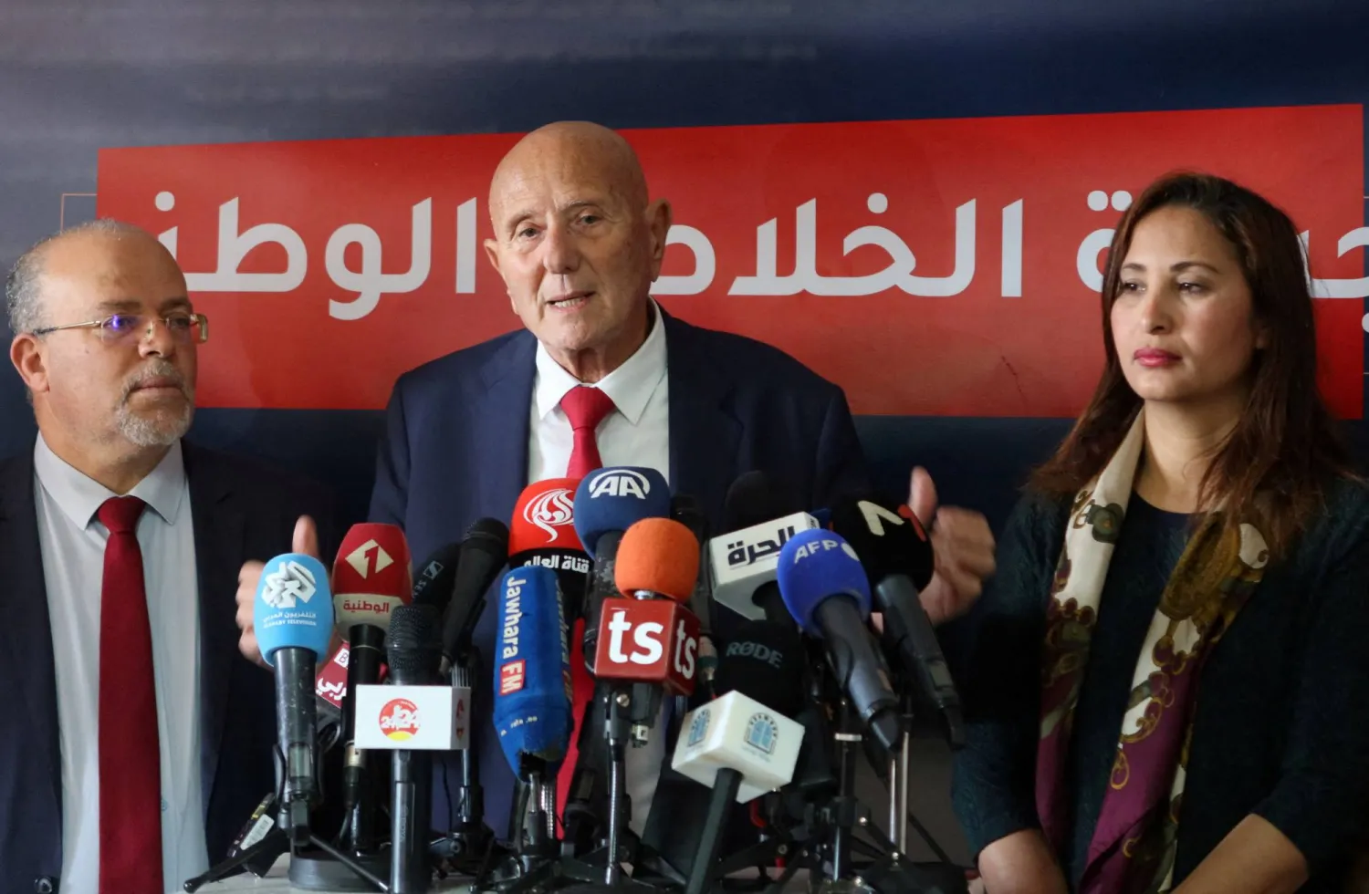 أحمد نجيب الشابي من بين المسجونين في قضية التآمر (رويترز)