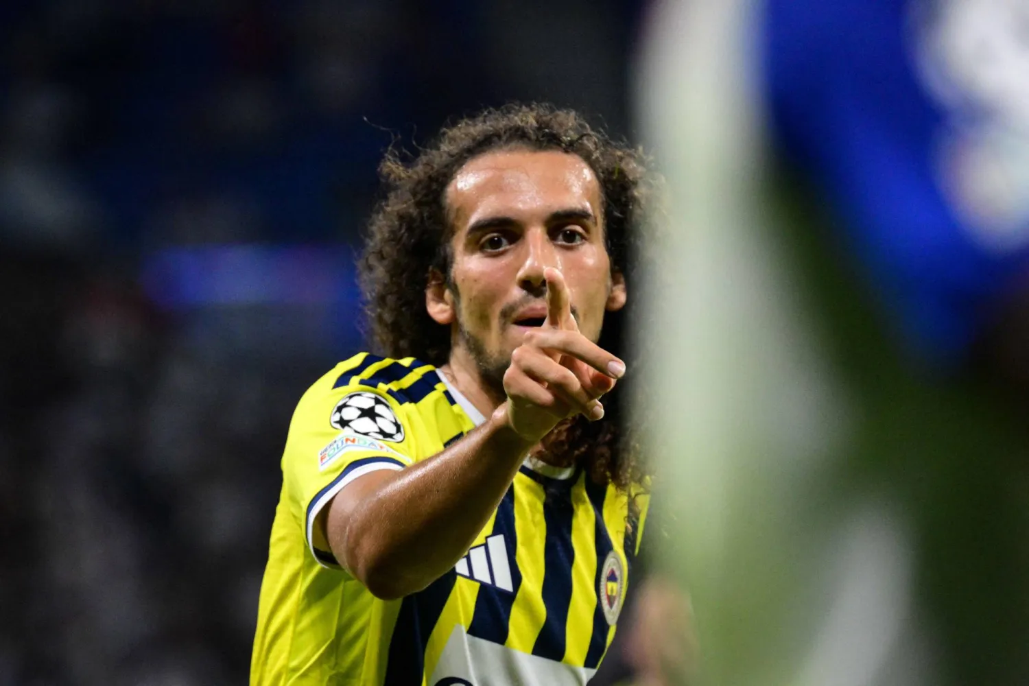 ماتيو غندوزي لاعب فنربخشه التركي (أ.ف.ب)