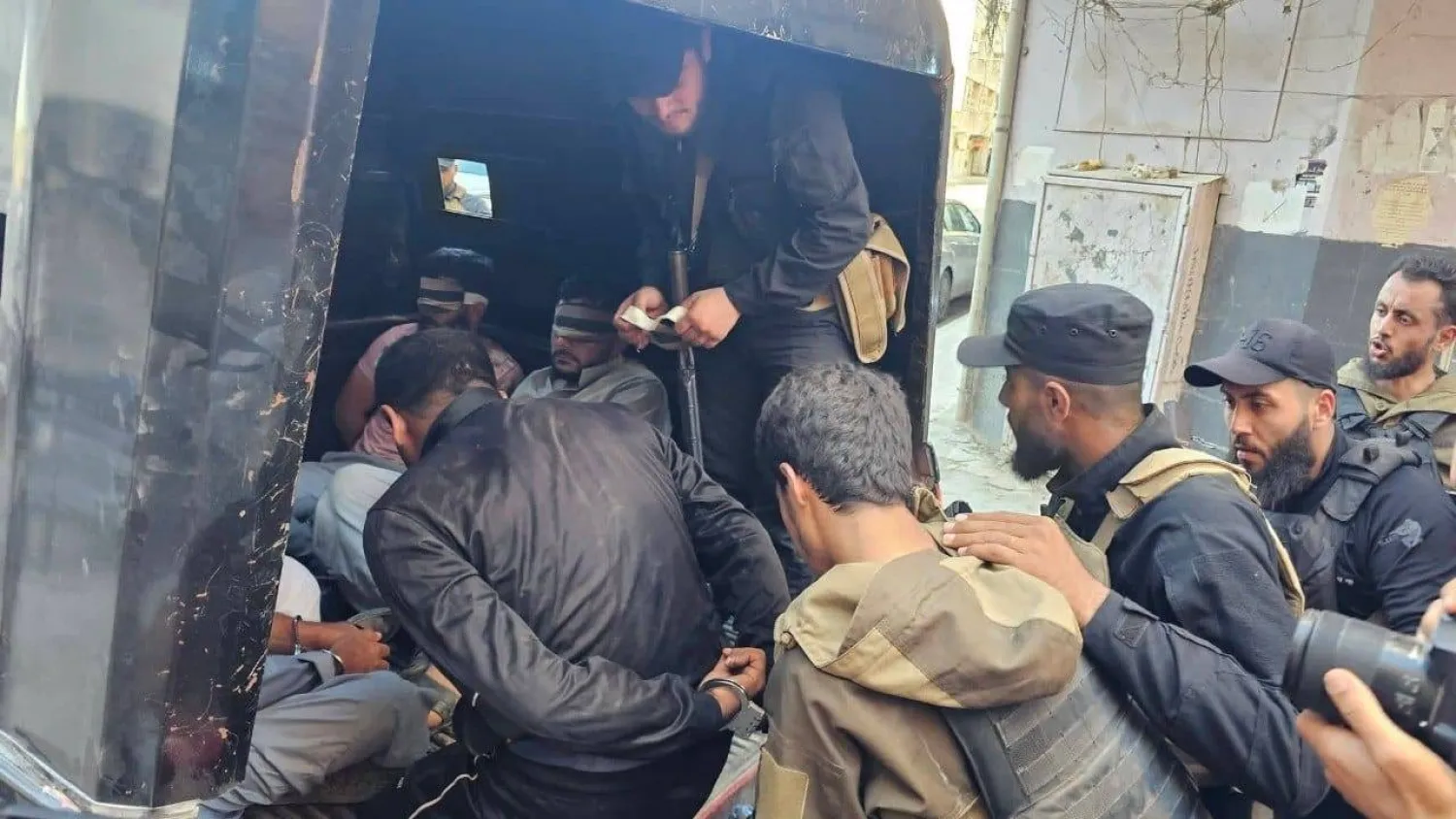 الموقوفين خلال عملية أمنية واسعة في حلب وريفها (مصادر أمنية)